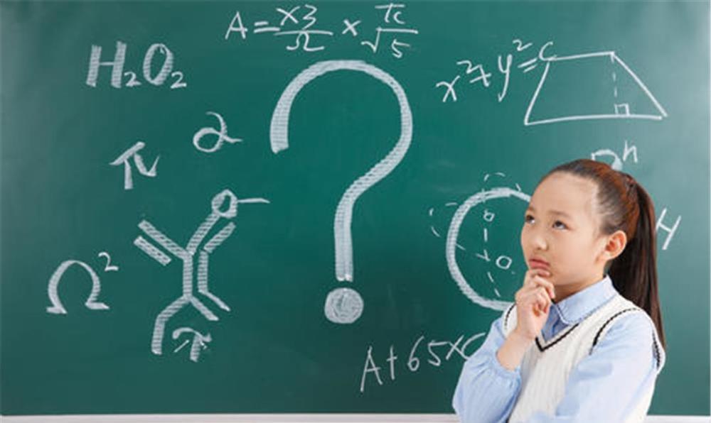 女人小气打一生肖、一场科技与神秘交织的数字仪式