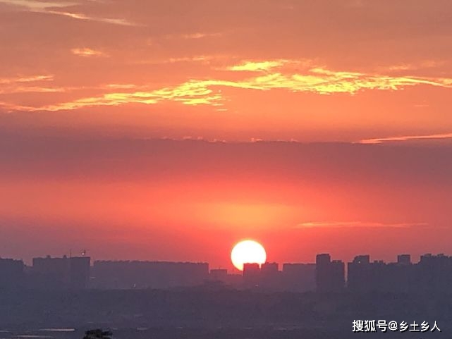 日日夕阳打一生肖、时代解释落实
