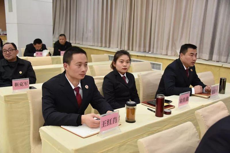 管家与团结，生肖中的智慧与行动