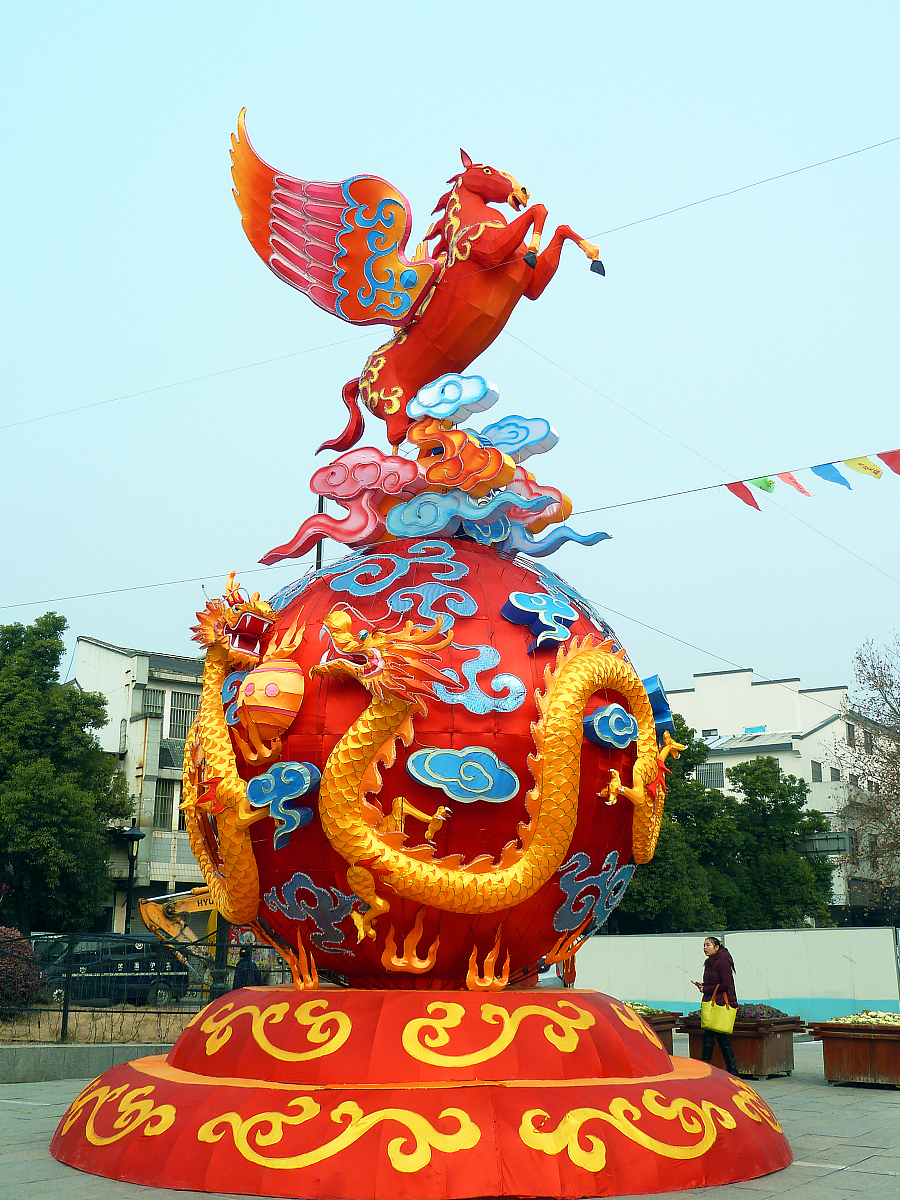 凤阁龙楼打一生肖、深度解析与文化寓意