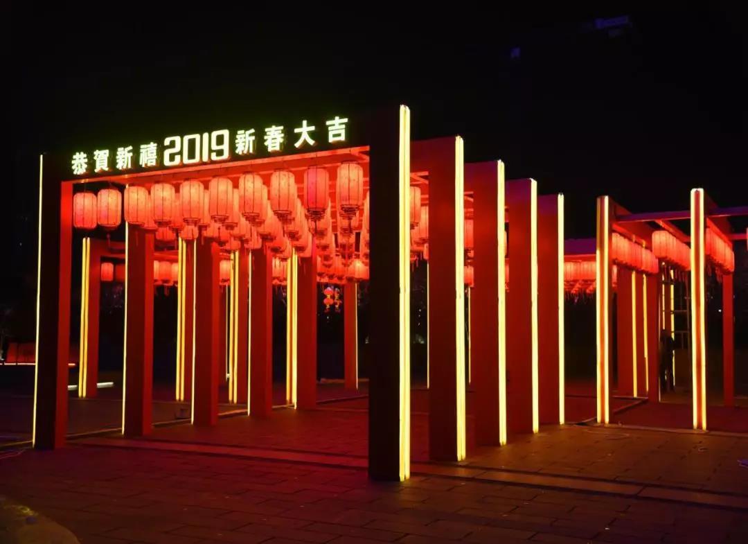 恭贺新禧，一场科技与神秘交织的数字仪式